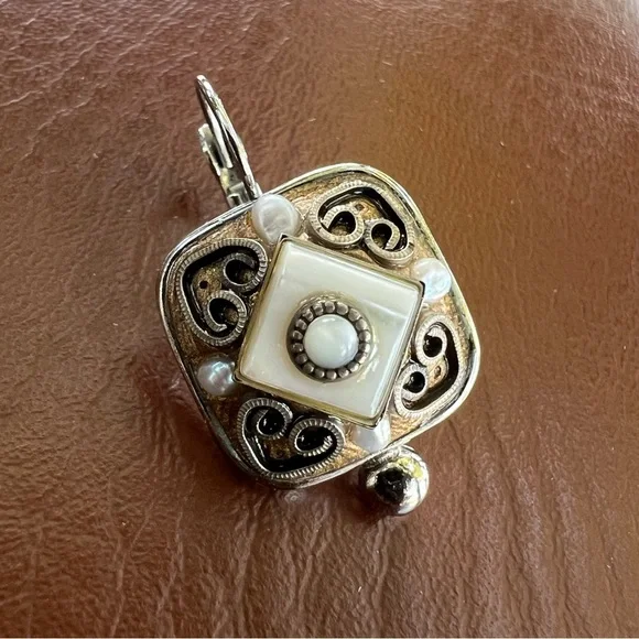 Vintage Michal Logan Earrings & Brooch/Pendant Pearl Lucite Cabochon Silver - Picture 6 of 14